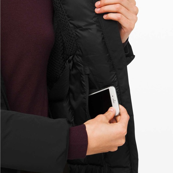 NWT! lululemon Snow Warrior Parka - Size 2 - Picture 14 of 15